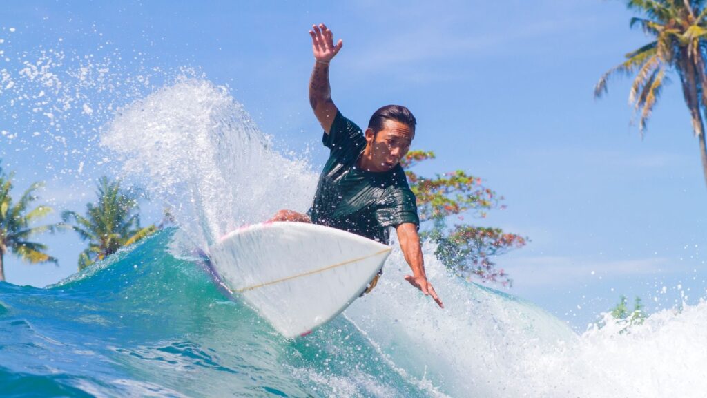 Surfing in Sri Lanka